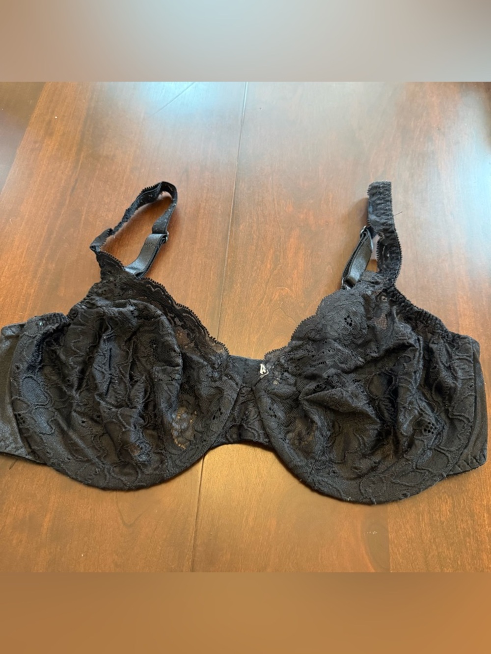 Olga Black Lace underwire Bra 38C